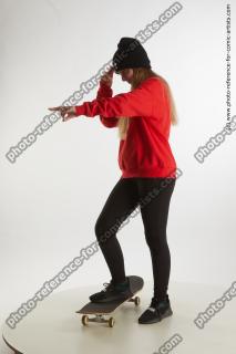 skaterineboard ride poses selin 02